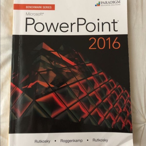 Microsoft PowerPoint 2016 Book + Access Code - Picture 1 of 3